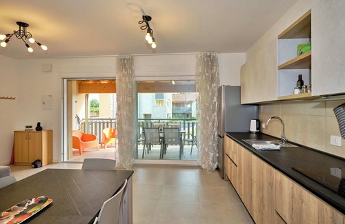 Montioni Apartment | Apartment 'New Casa Augusto' with Shared Pool, Wi-Fi and Air Conditioning
