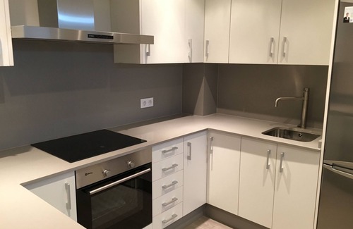 La Coruna House | Apartment next to Avda. De Arteixo. Ideal to know the city!
