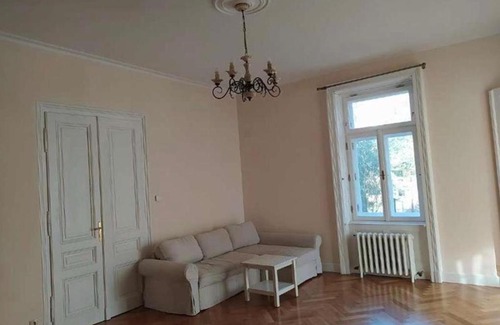 Hutteldorf Apartment | Apartment next to the Fuchs Museum