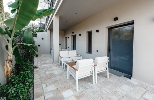 Marathias Apartment | Apartment 'Nima 2' with Shared Terrace, Wi-Fi and Air Conditioning