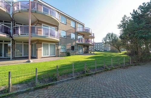 Julianadorp aan zee Apartment | Apartment in Julianadorp near the Beach