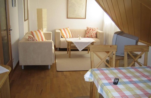 Heikendorf Apartment | Apartment No. 1 on the left, shower, toilet - Apartment Matthiesen