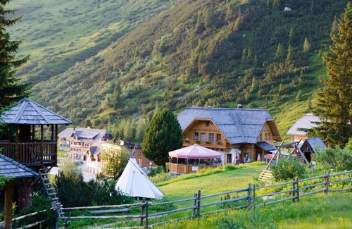 Irdning-Donnersbachtal Apartment | Apartment no. 11, 2 bedrooms, shower, WC - 1-2 nights - "Holzboxen" Planneralm