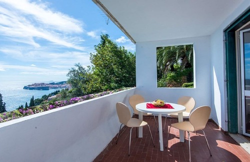 Municipality of Dubrovnik Apartment | Apartment Noa-Great Modern,recently Renovated With Amazing Views Of The Old Town
