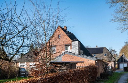 Brunsbuttel Apartment | Apartment 'Nordsee' with Balcony and Wi-Fi
