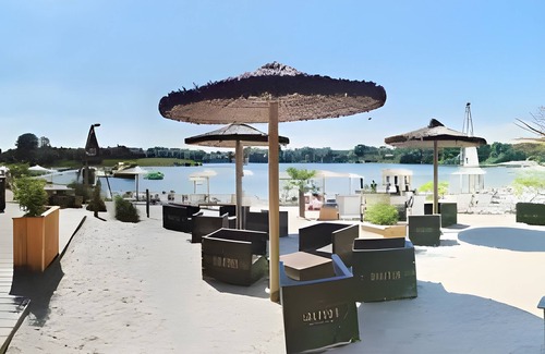 Eversmeer Apartment | Apartment 'Nordsee' with Private Terrace, Shared Garden and Wi-Fi