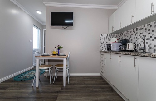 Ponta Delgada Apartment | Apartment "Oásis Fonte Grande 5" with Sea View and Wi-Fi