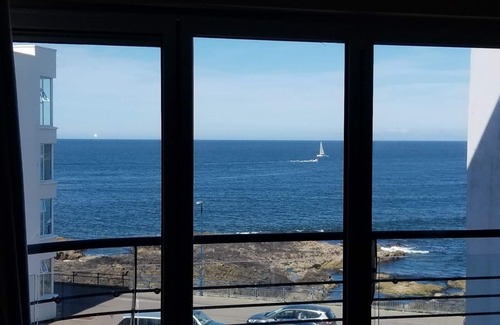 Portstewart Apartment | Apartment-Ocean views available for Summer Let Jul-Aug 2025. GOLF OPEN 13-20 Jul