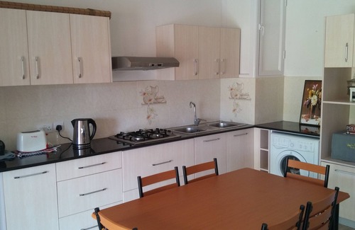 Wolmar Apartment | Apartment of 2 c. a.c with pool in Flic en Flac 5 mins from the public beach