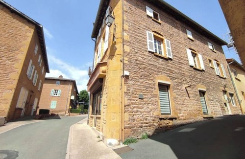 Theize Apartment | Apartment “Oingt” in Theizé with sauna