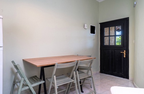 Sivota Apartment | Apartment 'Old Manor Cottage House 5' with Wi-Fi and Air Conditioning