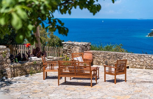 Sivota Apartment | Apartment 'Old Manor House 3' with Sea View, Wi-Fi and Air Conditioning