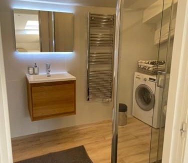 Nice City Centre Apartment | Apartment on Dante street next to the sea