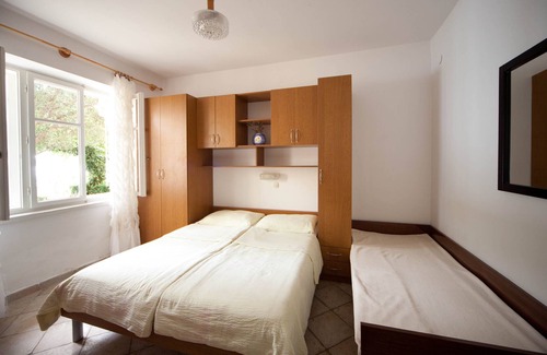 Rab Apartment | Apartment on the seafront of the island of Rab with private beach