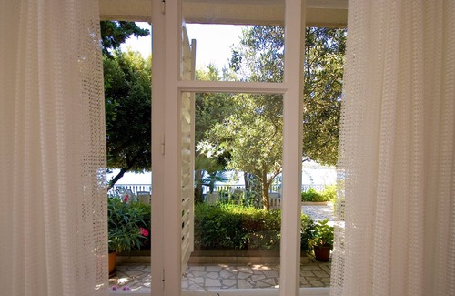 Rab Apartment | Apartment on the seafront of the island of Rab with private beach