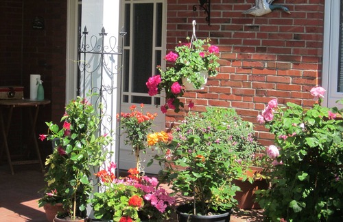 Norddeich Apartment | Apartment on the upper floor in a quiet location with garden use