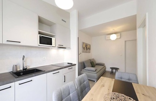 Preko Apartment | Apartment on Ugljan Island by Sandy Beach