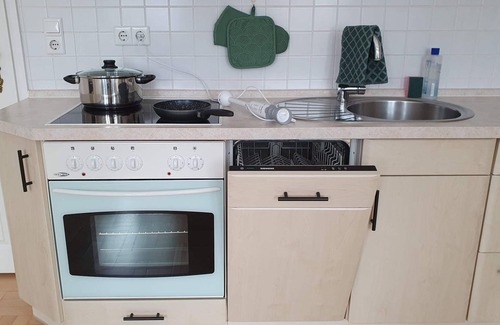 Goerlitz Apartment | Apartment on Wilhelmsplatz with a view. Within walking distance of all sights.
