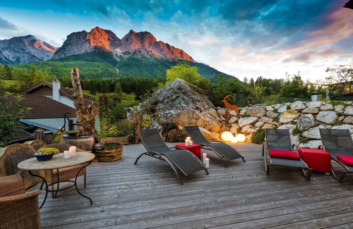 Obergrainau Apartment | Apartment 'One Bedroom - 304' with Mountain View, Shared Pool and Wi-Fi
