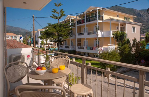 Nidri Apartment | Apartment 'One-Bedroom Suite C' with Balcony and Air Conditioning