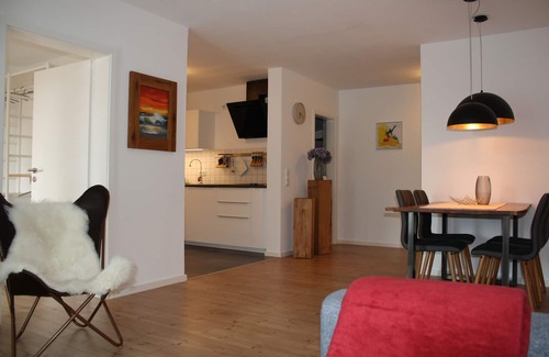 Weil am Rhein Apartment | Apartment only 900 meters from the CH border. Close to Basel & France