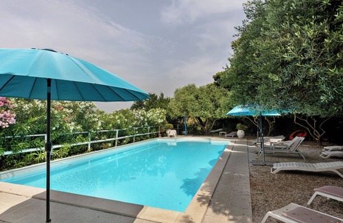 Affi Apartment | Apartment 'Ortensia' with Shared Pool, Shared Garden and Air Conditioning