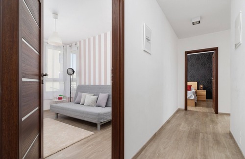 Czyzyny Apartment | Apartment Osiedle Avia by Renters