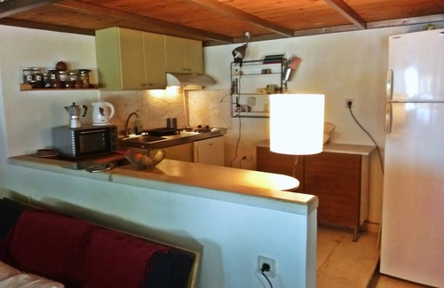 Kolymbari Cottage | Apartment over the sea – Private place to swim