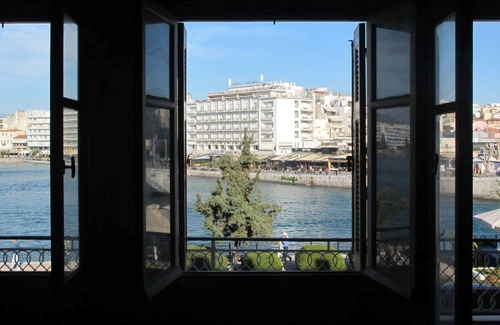 Chalcis Apartment | Apartment overlooking the old bridge.