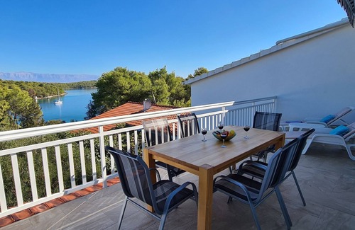 Vrboska Apartment | Apartment Penthouse by the sea (71791-A2) - Vrboska - island Hvar