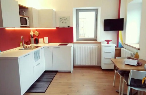 Lorenzago di Cadore Apartment | Apartment 'Parco Dei Sogni' with Mountain View, Shared Terrace and Wi-Fi