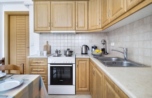 Pondi Apartment | Apartment 'Panorama 1' with Sea View, Wi-Fi and Air Conditioning