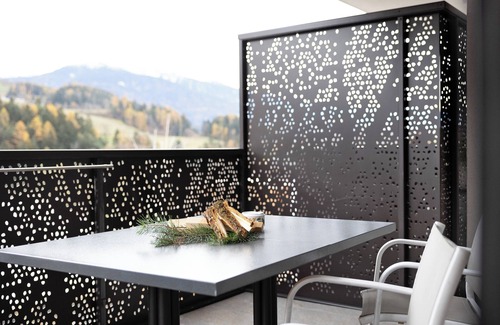 Muhlbach Apartment | Apartment 'Paradeis Apartments A20' with Mountain View, Balcony and Wi-Fi