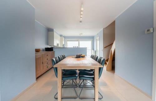 Bredene Apartment | Apartment Parklane-3 by Interhome