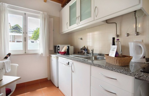 Banzao Apartment | Apartment 'Páteo Da Várzea 3' with Shared Garden and Wi-Fi