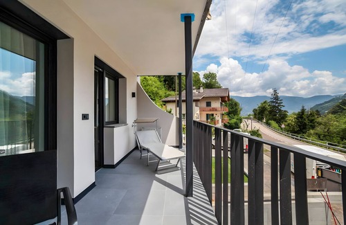 Parcines Apartment | Apartment 'Pauli 3' with Mountain View, Shared Garden and Wi-Fi