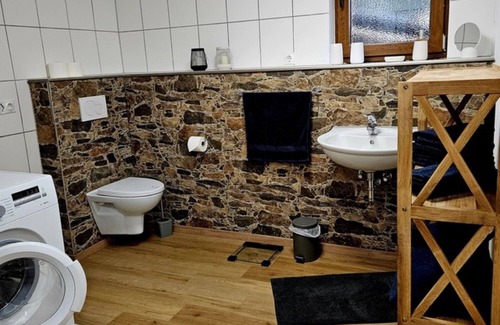 Lauterbach Apartment | Apartment 'Peppi´s Waldblick' with Mountain View, Private Terrace and Wi-Fi