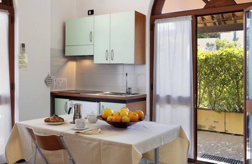 Pietra Ligure Apartment | Apartment 'Pian Dei Boschi B3210' with Shared Pool, Wi-Fi and Air Conditioning
