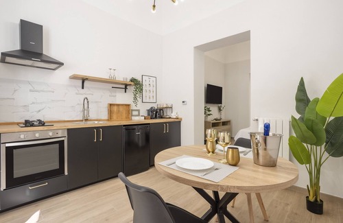 Palermo Apartment | Apartment 'Piccolo Incanto Spa Palermo' with Wi-Fi and Air Conditioning