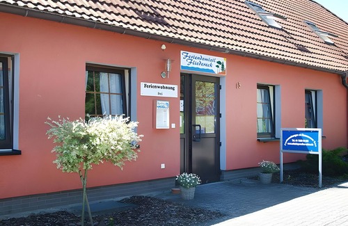 Salem Apartment | Apartment 'Plauer See, 80qm' with Shared Terrace, Shared Garden and Wi-Fi