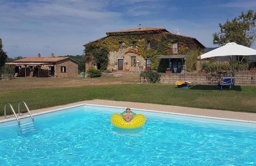 Sorano Apartment | Apartment 'Pollaio' with Shared Pool, Private Terrace and Shared Garden