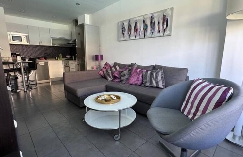 Playa del Ingles Apartment | Apartment pool view near Yumbo