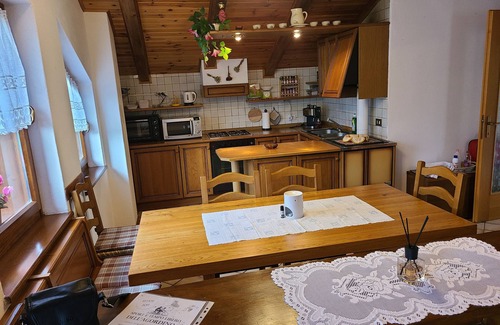 Rocca Pietore Apartment | Apartment 'Pozzobon' with Mountain View, Shared Garden and Wi-Fi
