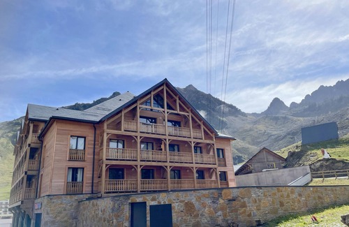 La Mongie Apartment | Apartment-Premium-Ensuite with Bath-Mountain view