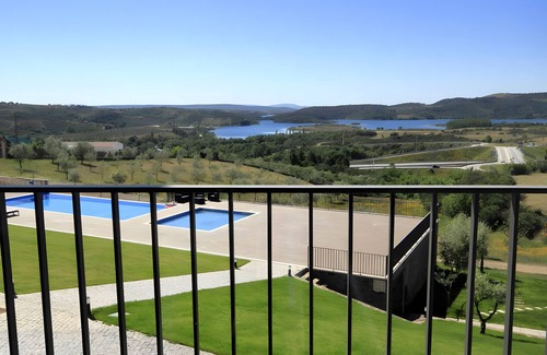 Macedo de Cavaleiros Apartment | Apartment 'Monte Bela Vista - 9' with Lake View, Wi-Fi and Air Conditioning