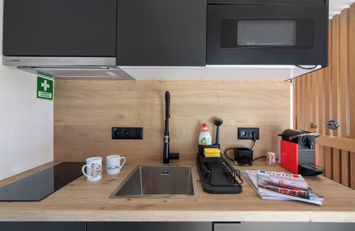 Sao Bras de Alportel Apartment | Apartment 'Tiny House' with Mountain View, Wi-Fi and Air Conditioning