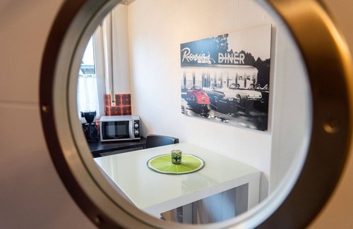 Niestetal Apartment | Apartment, quiet, close to the city, up to 2 pers., balcony, parking, WiFi, Hercules view