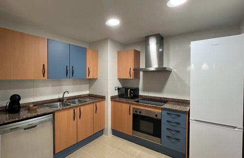 Sant Jaume d'Enveja Apartment | Apartment 'Real Dreams' with Shared Pool, Wi-Fi and Air Conditioning