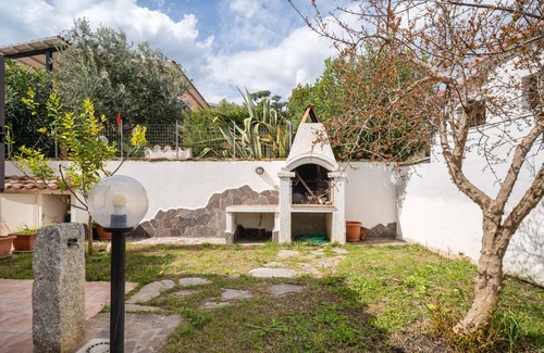 Siniscola Apartment | Apartment 'Rebecca' with Private Terrace and Private Garden