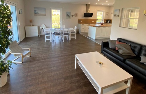 Attendorn Apartment | Apartment 'Repetal' with Private Terrace, Private Garden and Wi-Fi